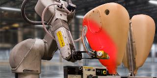 paint-robot-fanuc-p-40-article